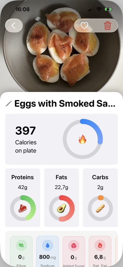PlateAI meal detail screen for eggs with smoked salmon